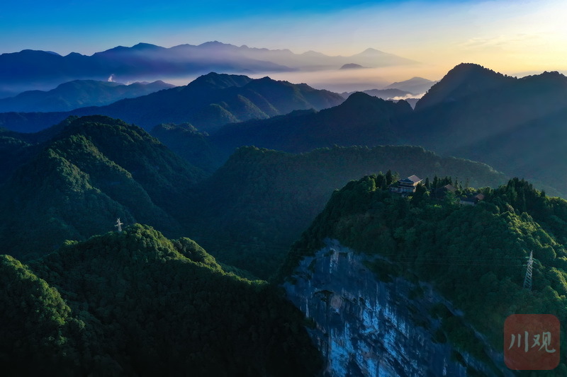 睛彩雅安(74)|探访芦山灵鹫山,望山看"海"观日出 - 川观新闻