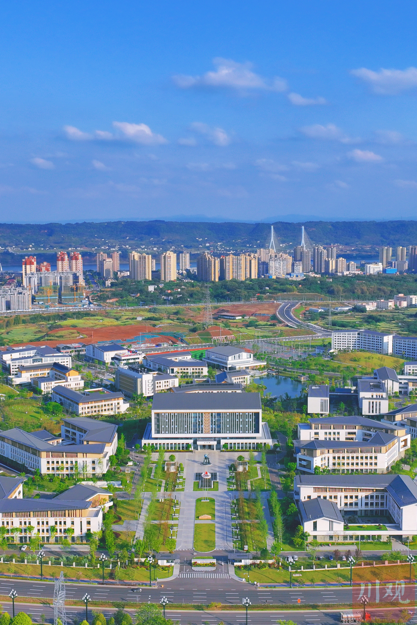 c视频|双高铁环绕,宜宾南溪区进入成都重庆"一小时高铁圈"