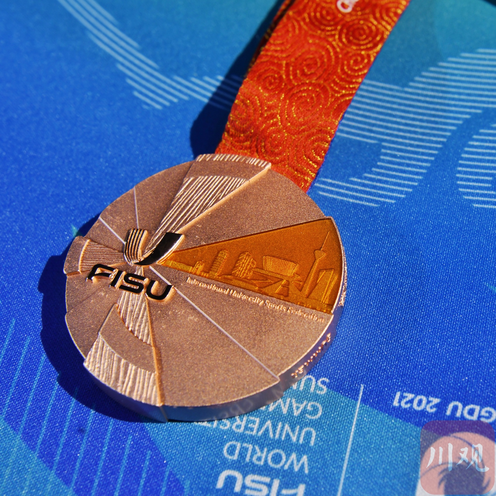 c视频成都大运会收到来自太空的祝福奖牌长这样