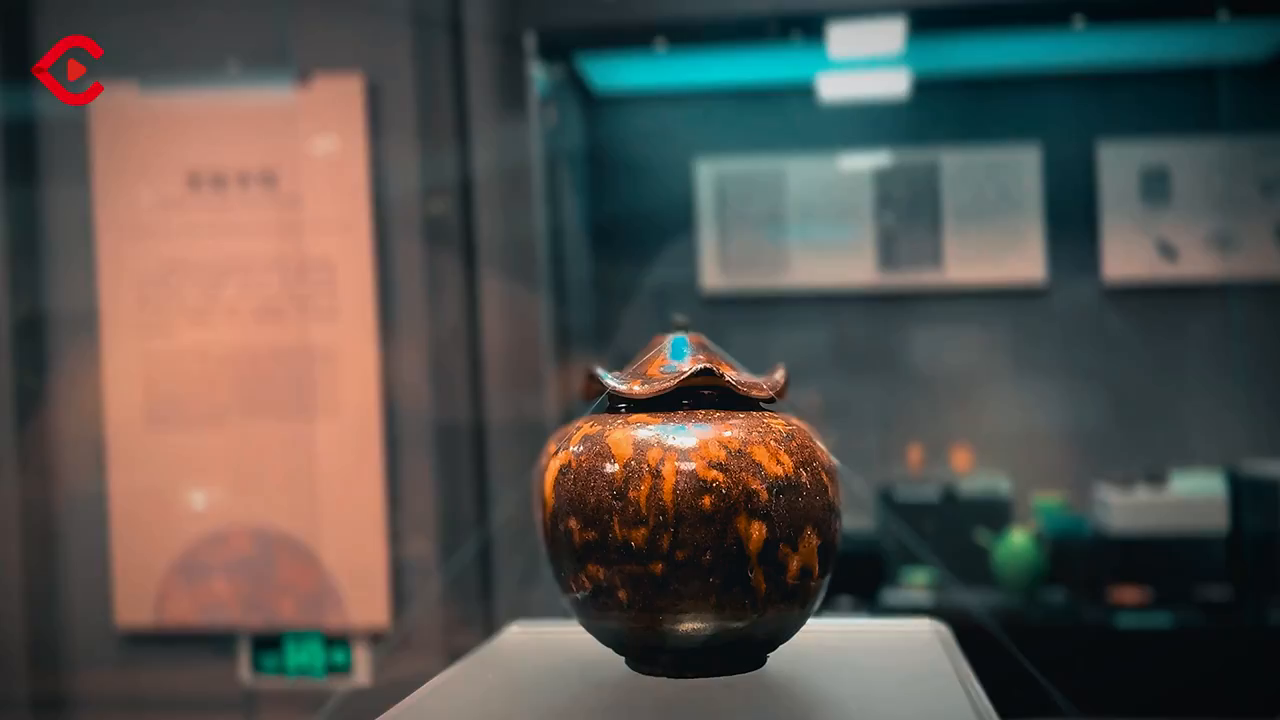 博物馆里读中国·广元丨色彩篇(下):点土成金 千年窑火萃尽广元釉色之