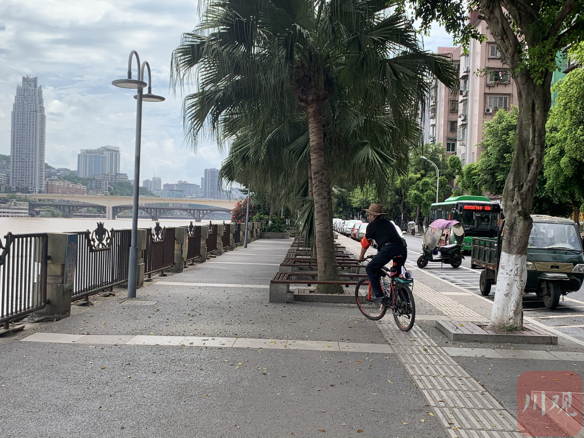 8月31日午后13时,泸州市龙马潭区小市街道,这是汪运全今年夏天最后