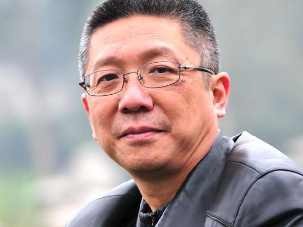 读诗:李亚伟(成都) | 成渝双城诗歌大展vol.