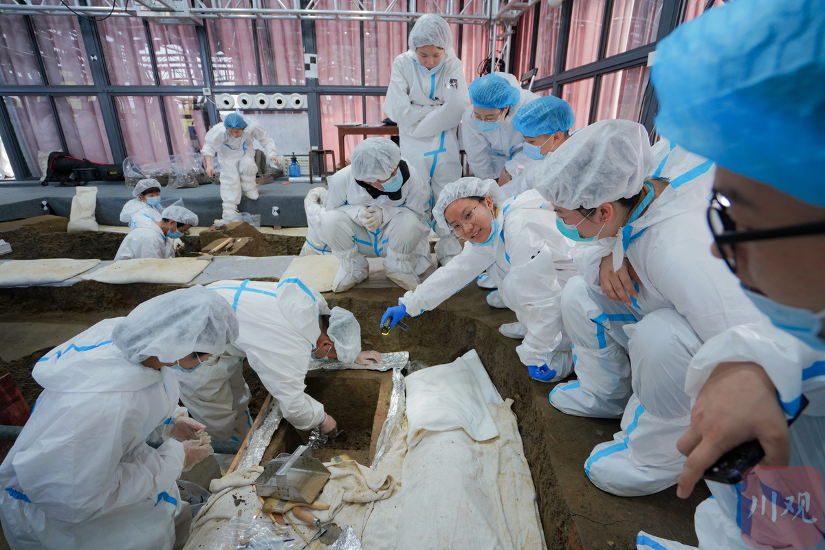 这群90后亲历三星堆考古的"黄金时代"