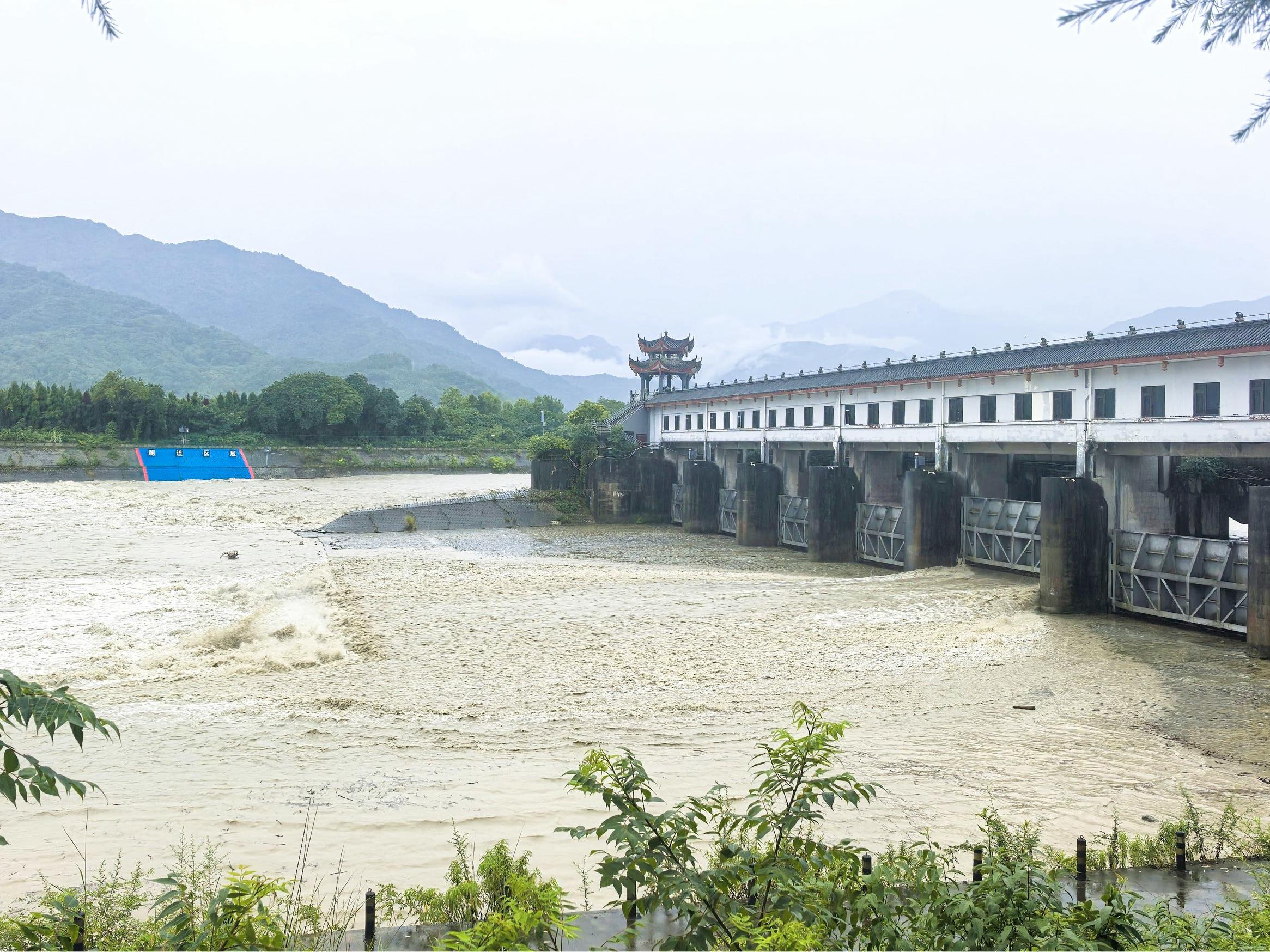 三大主体工程平稳承接来水 都江堰灌区应对今年主汛期首轮强降雨过程