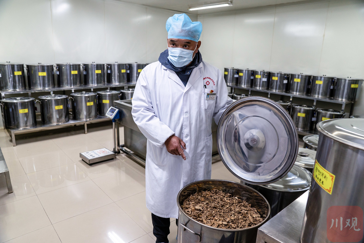 母亲河畔的中国⑦丨老药方新工艺让老百姓吃上放心藏药
