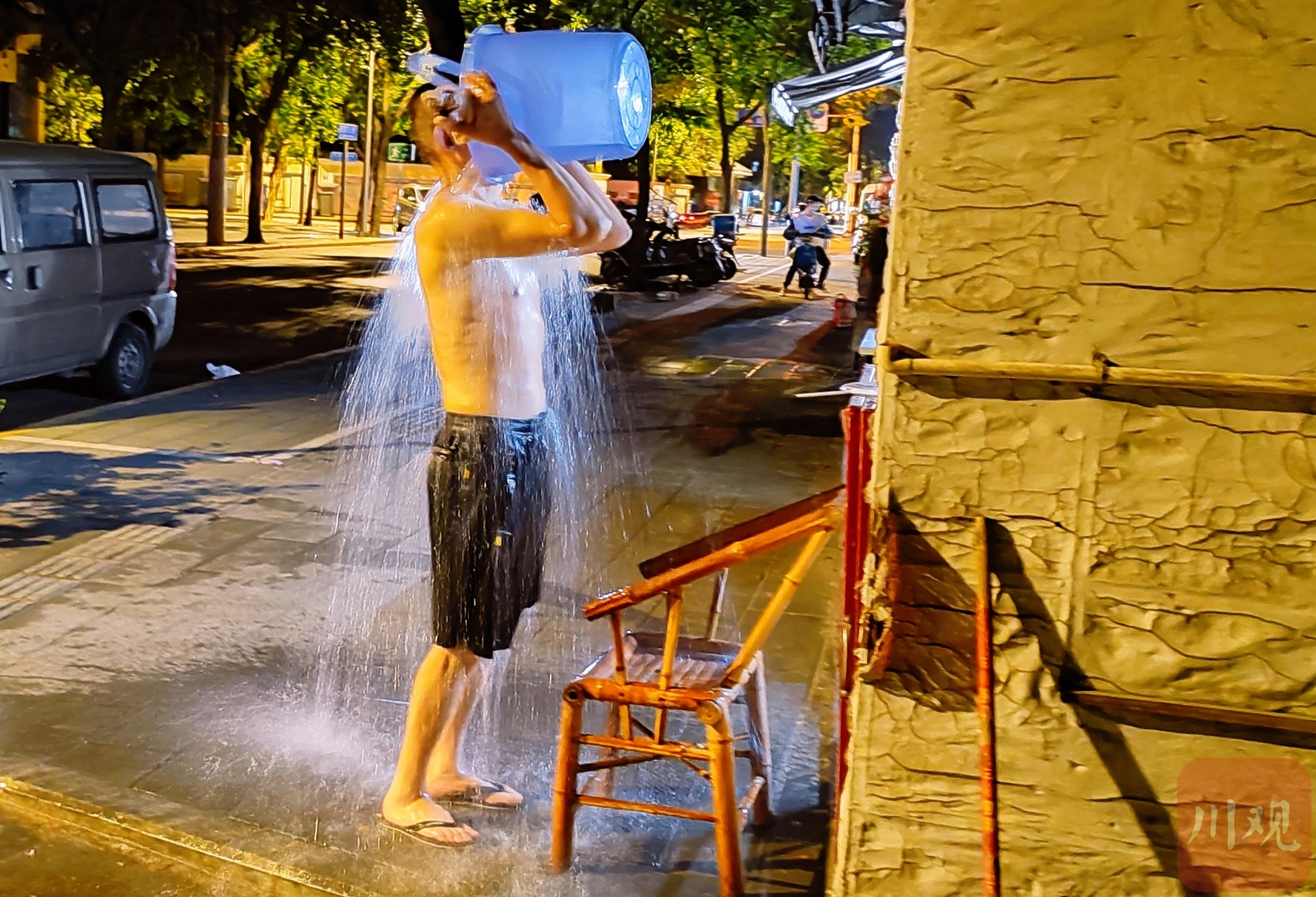c视频热得要融化酷暑夜成都人这样纳凉