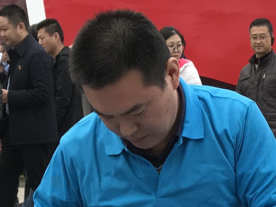 史燚同志任中共南充市嘉陵区委书记