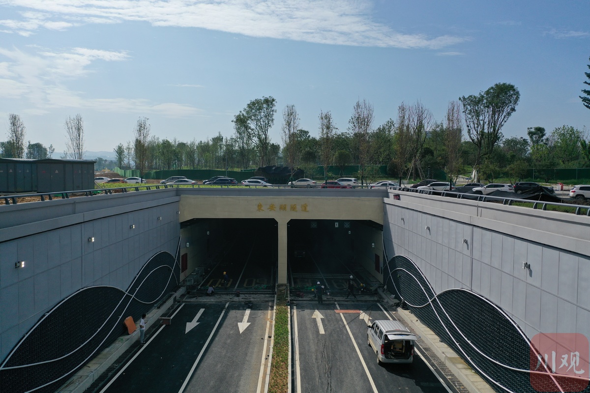 长17公里成都市首条湖底下穿隧道已全面完工